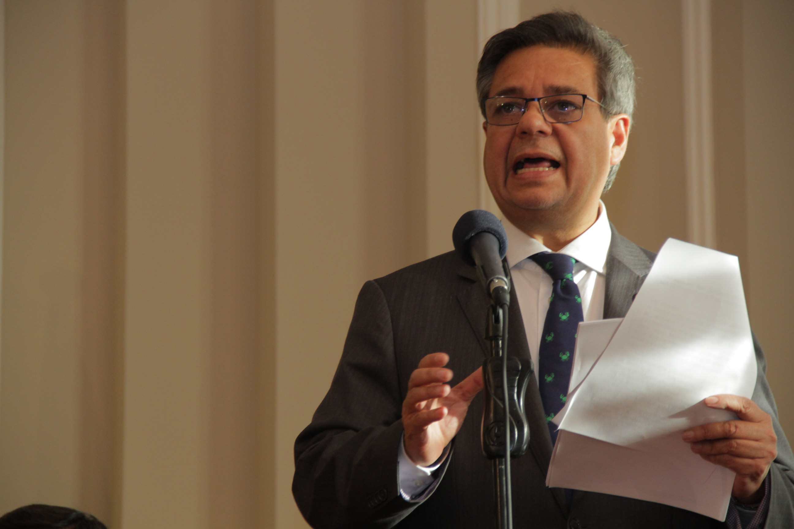 Director de Función Pública, Fernando Grillo Rubiano