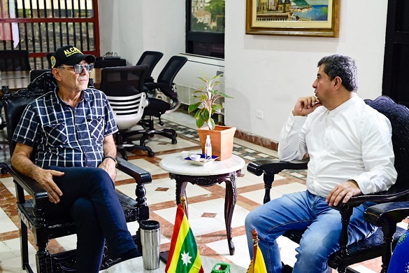 Encuentro entre el alcalde de Cartagena, William Dau el director de Función Pública, César Augusto Manrique