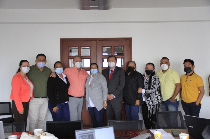 Grupo de servidores de Función Pública y del Amazonas