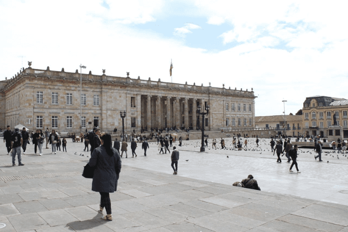 Foto de la fachada del edificio del Congreso de la República