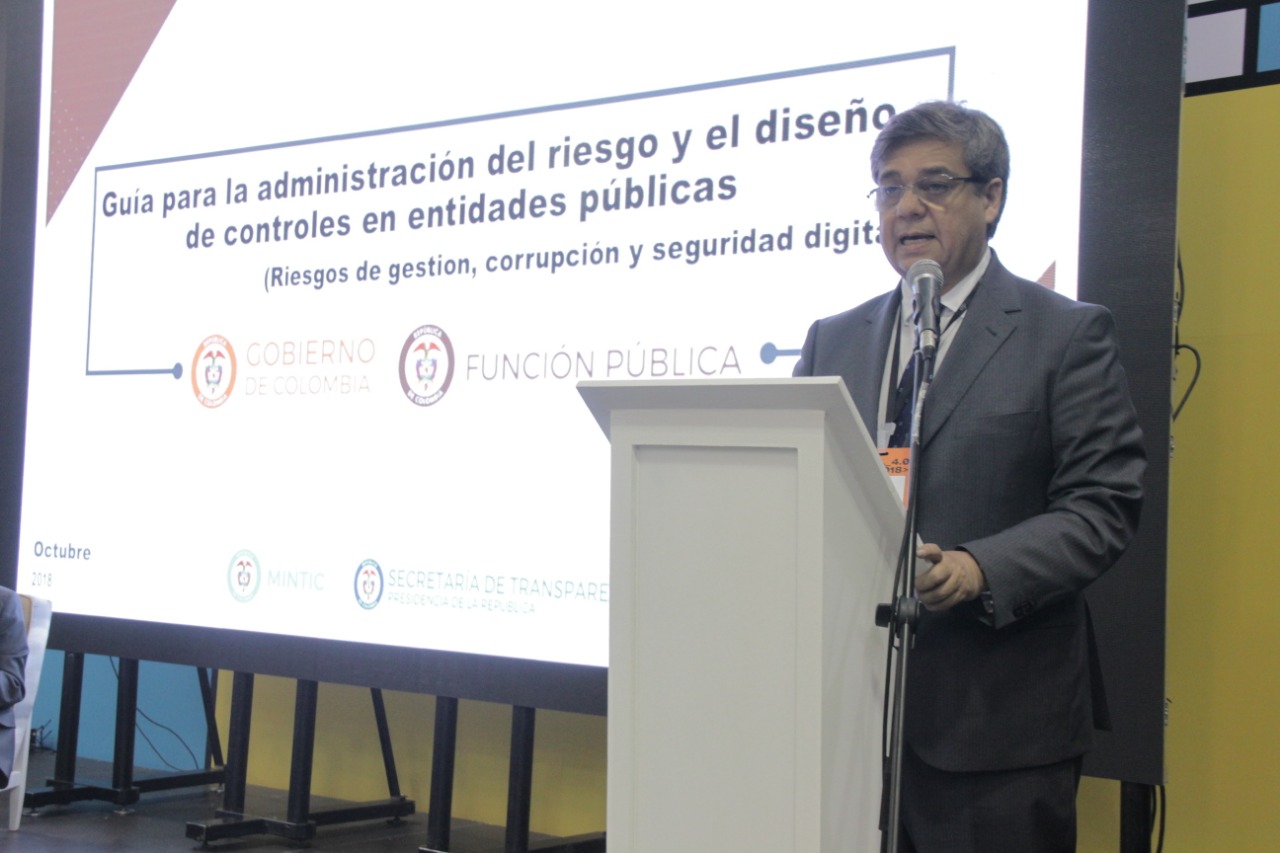 Fernando Grillo Rubiano, Director de Función Pública