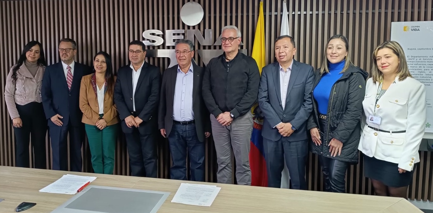 Firma del convenio con el SENA