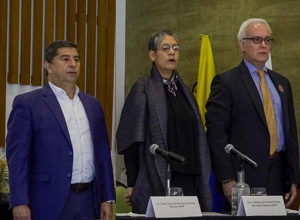 César Manrique, director de Función Pública; Lidoska Julia Peralta, secretaria general, y Jesus Hernando Amado, subdirector de Función Pública.