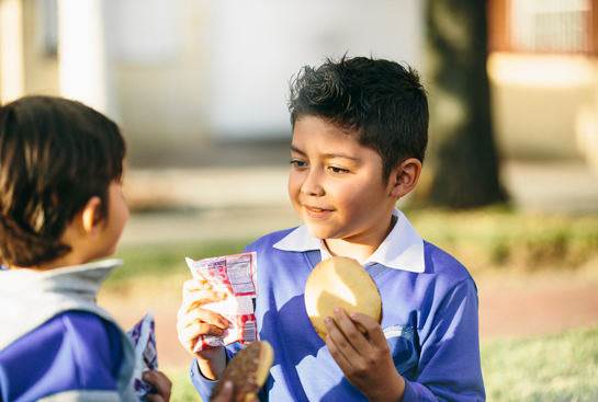 Gobierno alista un acuerdo marco para el programa de alimentación escolar en Bogotá