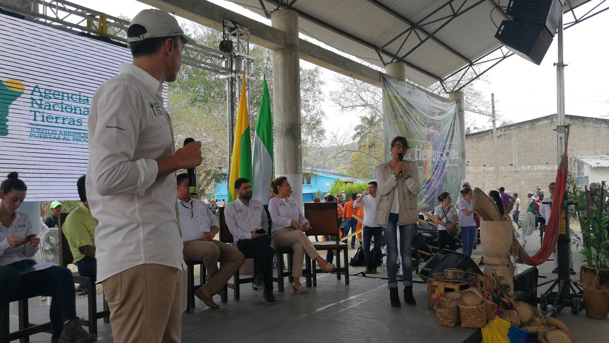 Agencia nacional de tierras rindió cuentas ante campesinos en Ovejas