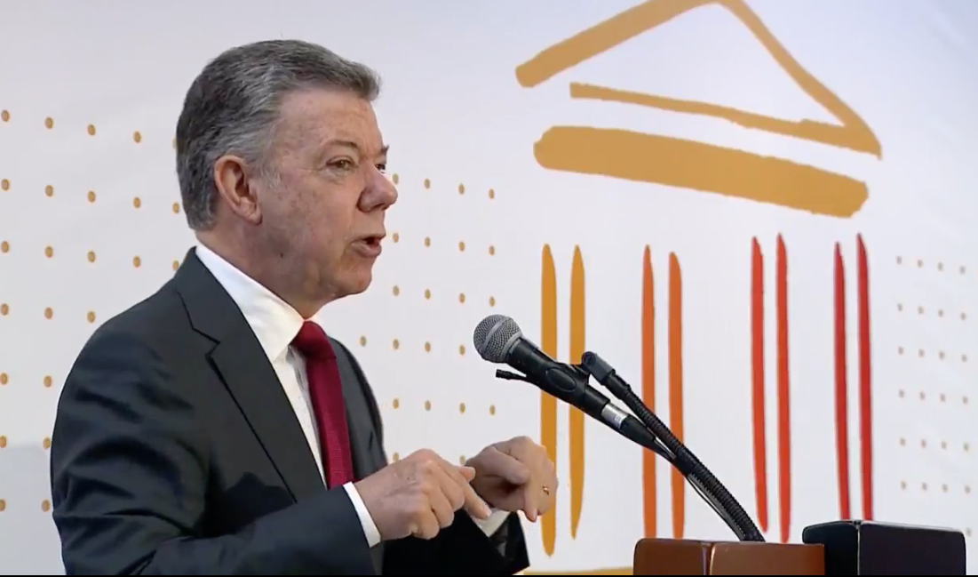 En el desarrollo del Foro Internacional de Función Pública, “El estado del Estado: nuevos retos, miradas innovadoras”, el presidente de la República, Juan Manuel Santos, destacó que durante sus ocho años de gobierno, todos los jefe de control interno de las entidades del Estado obtuvieron su cargo por concurso de méritos.